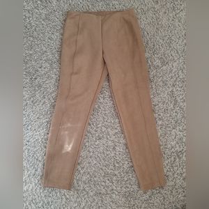 TTAHARI, medium and tan